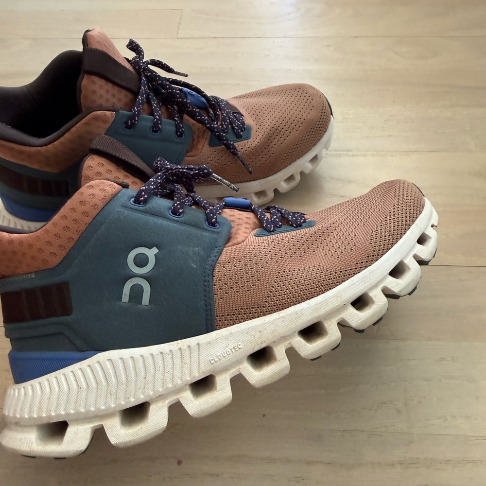 On Running WOMENS Tan and Blue Sneakers